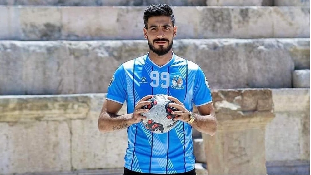 الفيصلي يسعى لتسوية مع الكامرجي.. فيليب يوجه إنذارا نهائيا لمعان.. إداري يقول للاعبيه لستم ميسي أو رونالدو