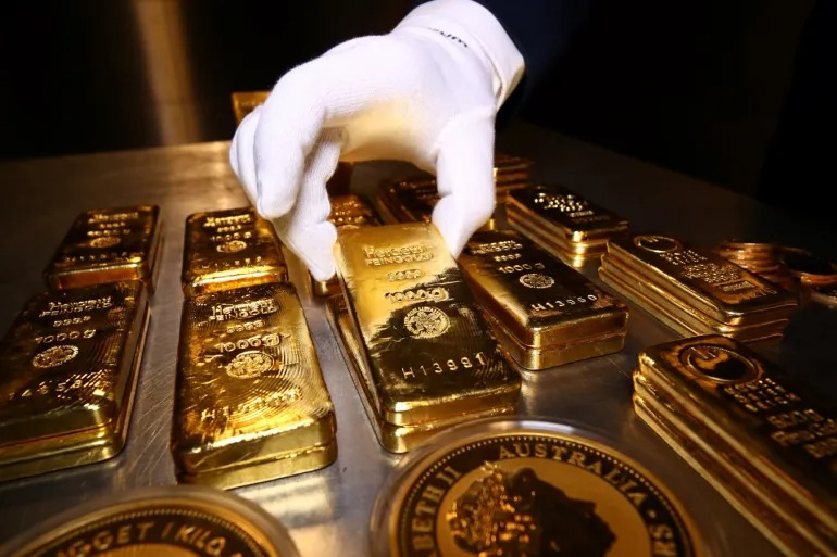 الذهب يتماسك بانتظار تقرير الوظائف الأميركية