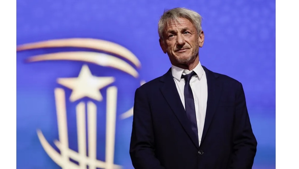 شون بين ينتقد "جُبن" الأوسكار الاستثنائي في "مراكش السينمائي