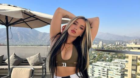 صديق مقرب.. المطربة الشهيرة لولا إنديغو تكشف "سرا" عن فينيسيوس (فيديو + صورة)