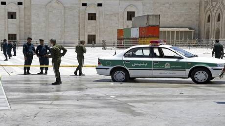 "ألو !.. الموساد معك على الخط.. نحن أقرب إليك من حبل الوريد!"