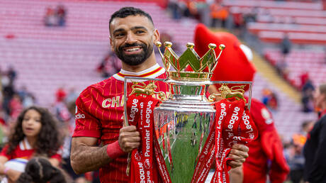 محمد صلاح يدخل التاريخ من بوابة الصفقات الذهبية