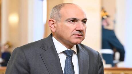 نائب أوكراني: باشينيان يحذو حذو زيلينسكي في هجماته على الكنيسة