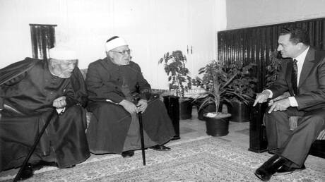 علاء مبارك ينشر فيديو عن نصيحة قدمها محمد متولي الشعراوي لوالده