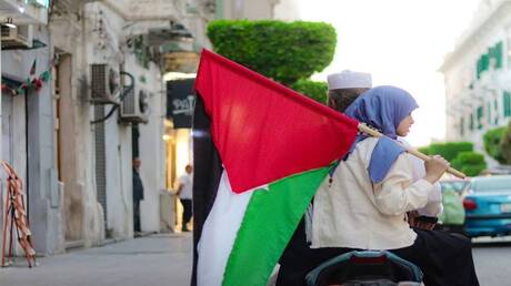 ليبيا.. مواطنون في طرابلس يشاركون في الحراك العالمي احتجاجا على تجويع غزة (صور)