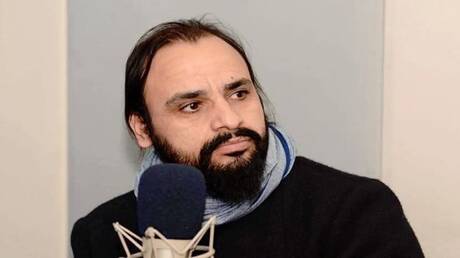 المخرج السوري محمد عبد العزيز يوقع عمله الروائي الأول "الجمال العظيم"