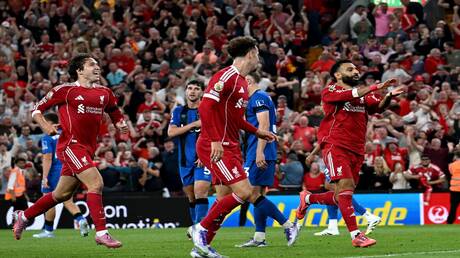 "الريدز يتألق".. ليفربول يستهل حملة الدفاع عن لقبه بفوز مثير على بورنموث (فيديو)